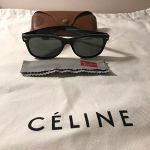 RayBan Black Wayfarer Polarized Sunglasses 55mm